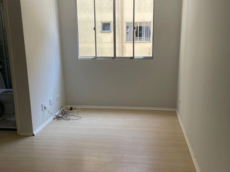 Apartamento  a venda no  Guarapiranga com 2 dormitórios.