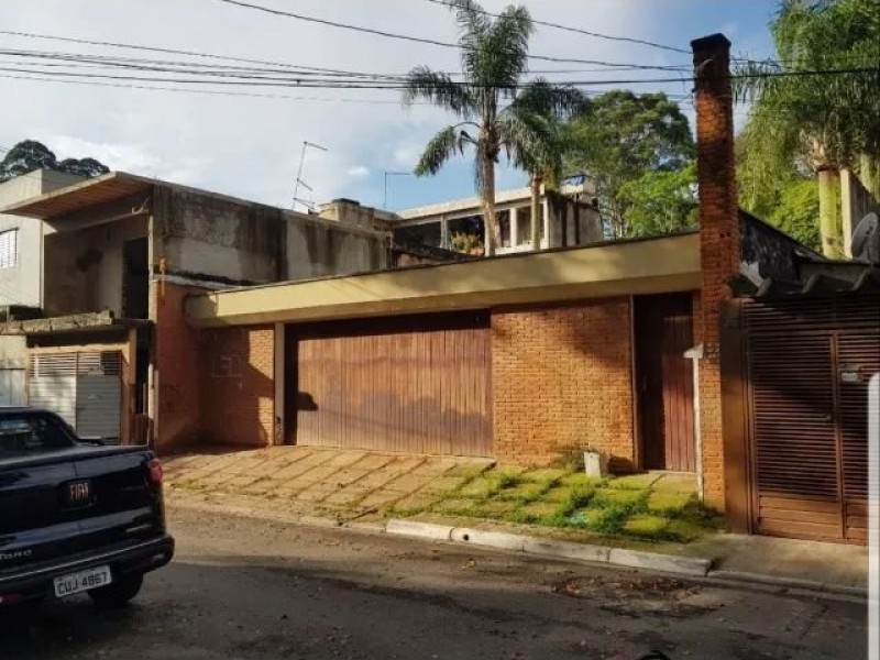 TERRENO EM INTERLAGOS